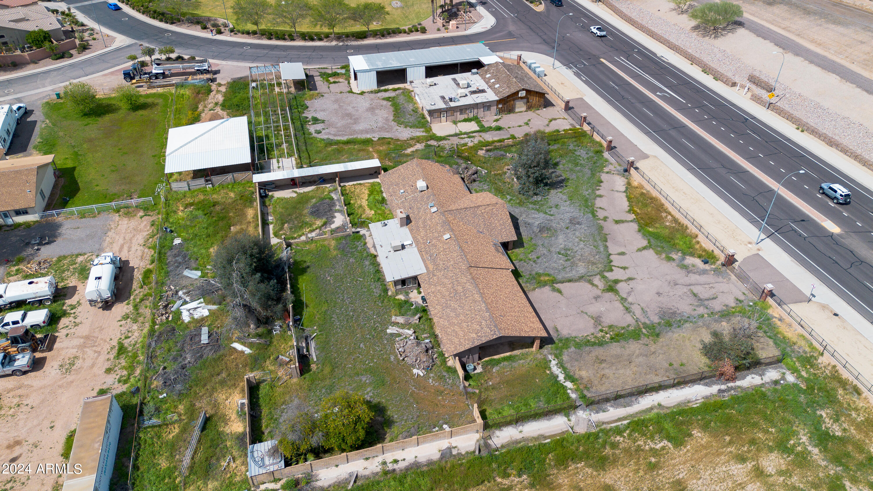 11811 E OCOTILLO Road -