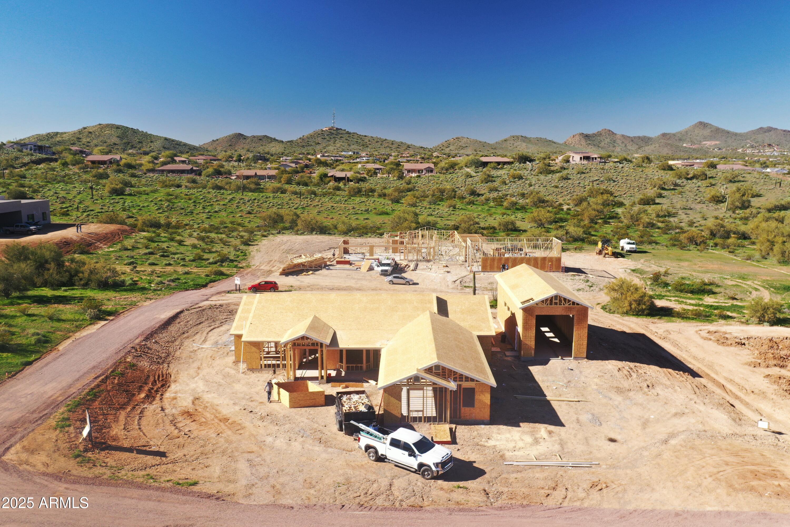 576 E Tanglewood Trail