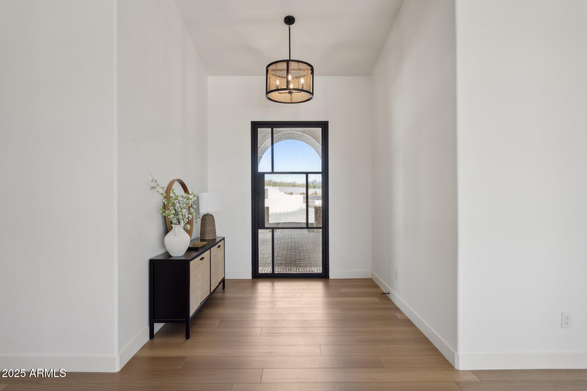 576 E Tanglewood Trail