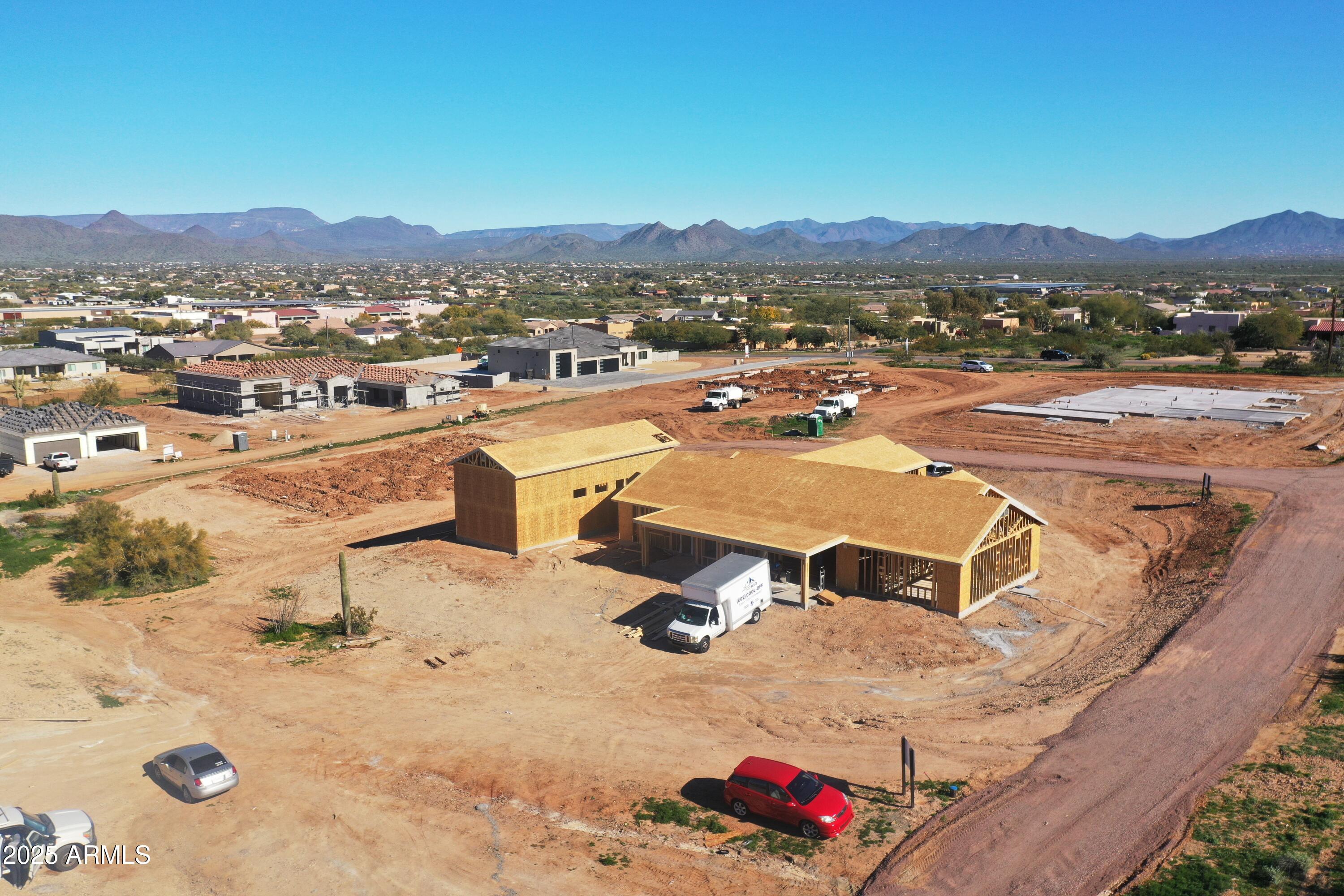 576 E Tanglewood Trail