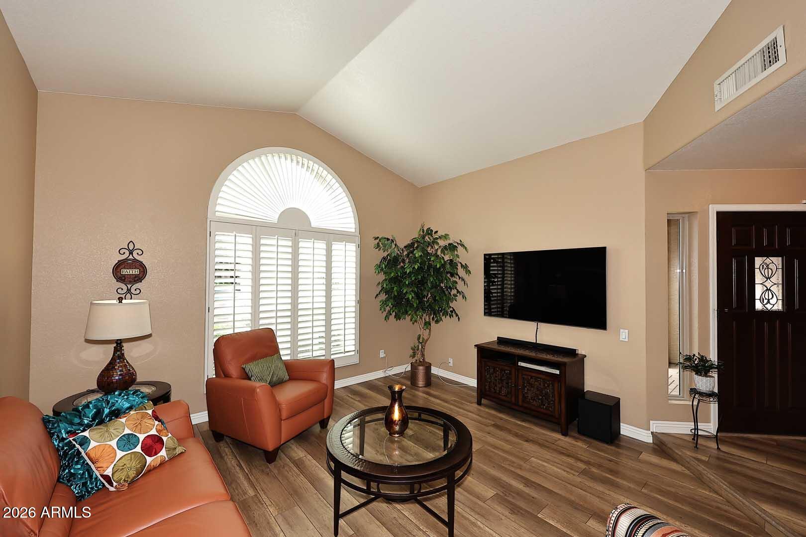 2736 E BROOKWOOD Court