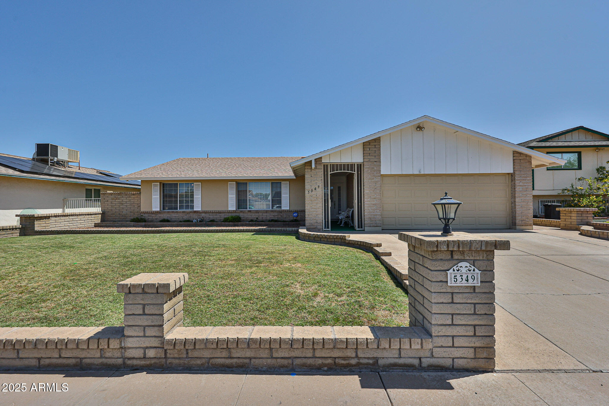 5349 W ACAPULCO Lane