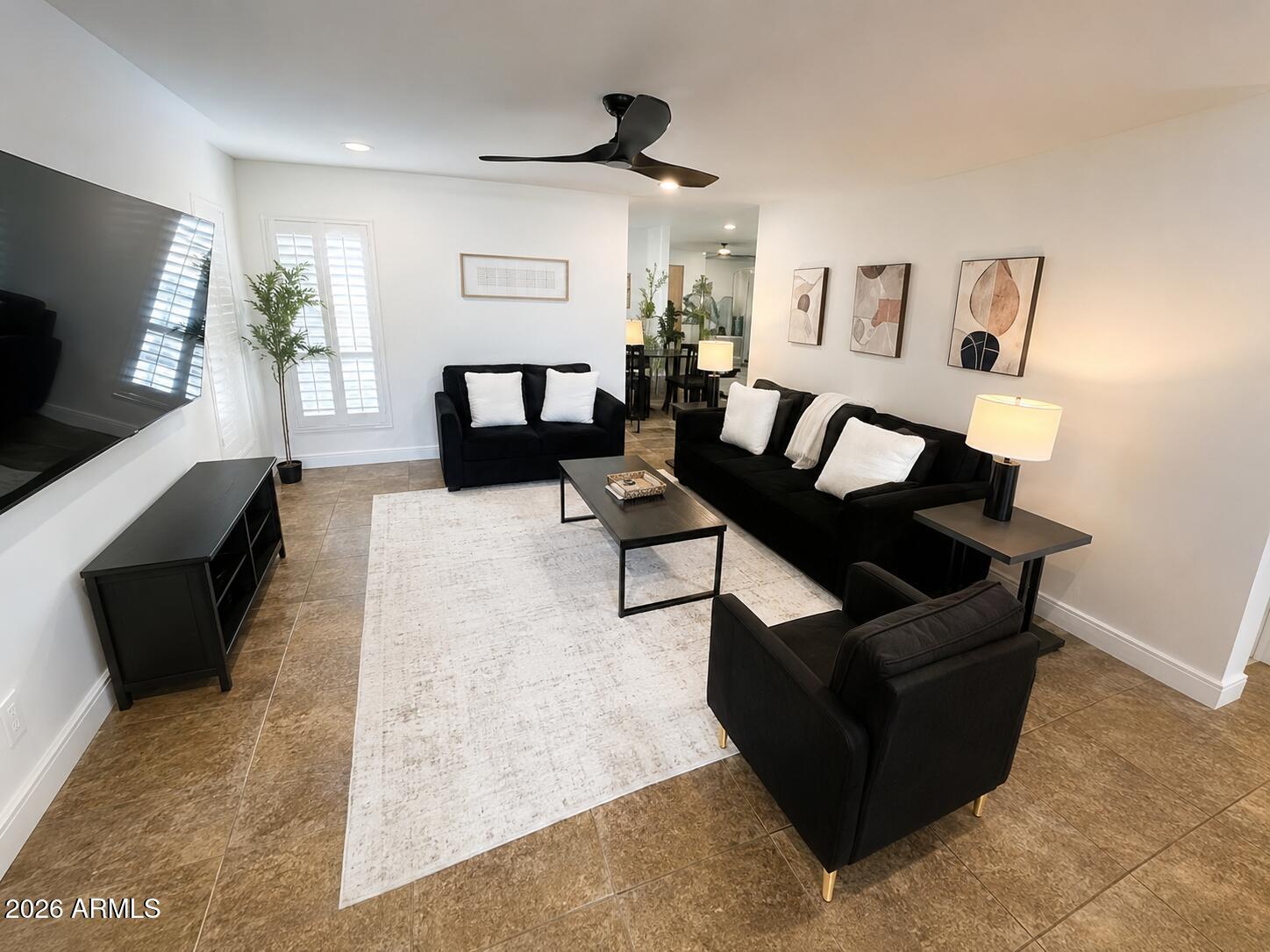 4950 N MILLER Road 212