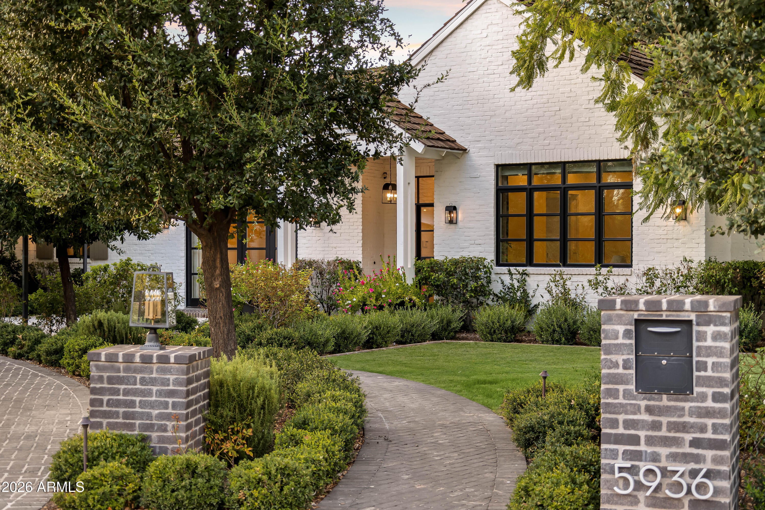 5936 E PAISANO Circle