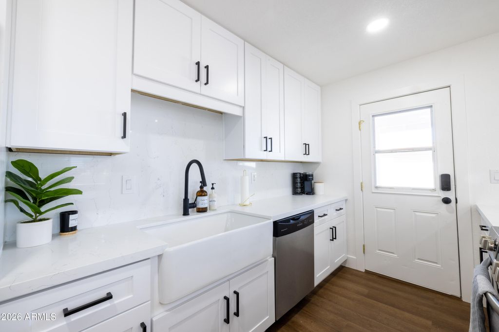 Photo of 216 E Washington Avenue, Gilbert, AZ 85234 (MLS # 7014769)