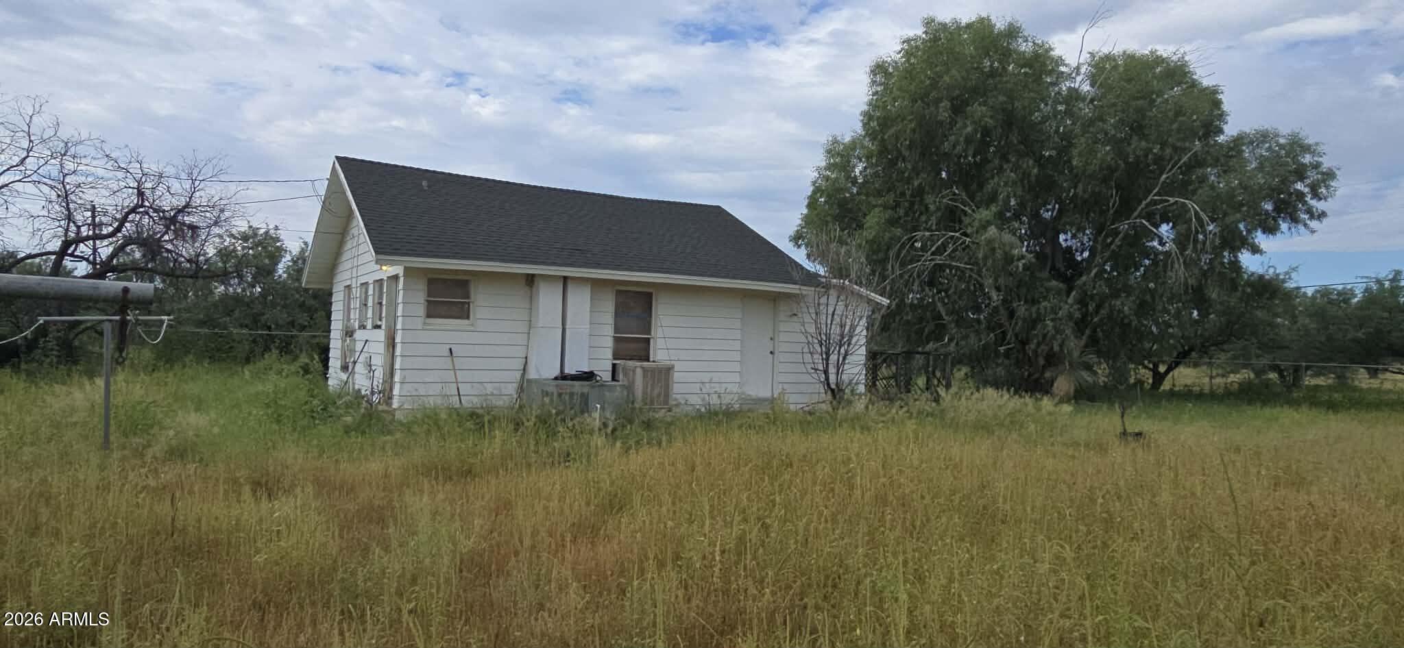 733 N SCHRADER Road