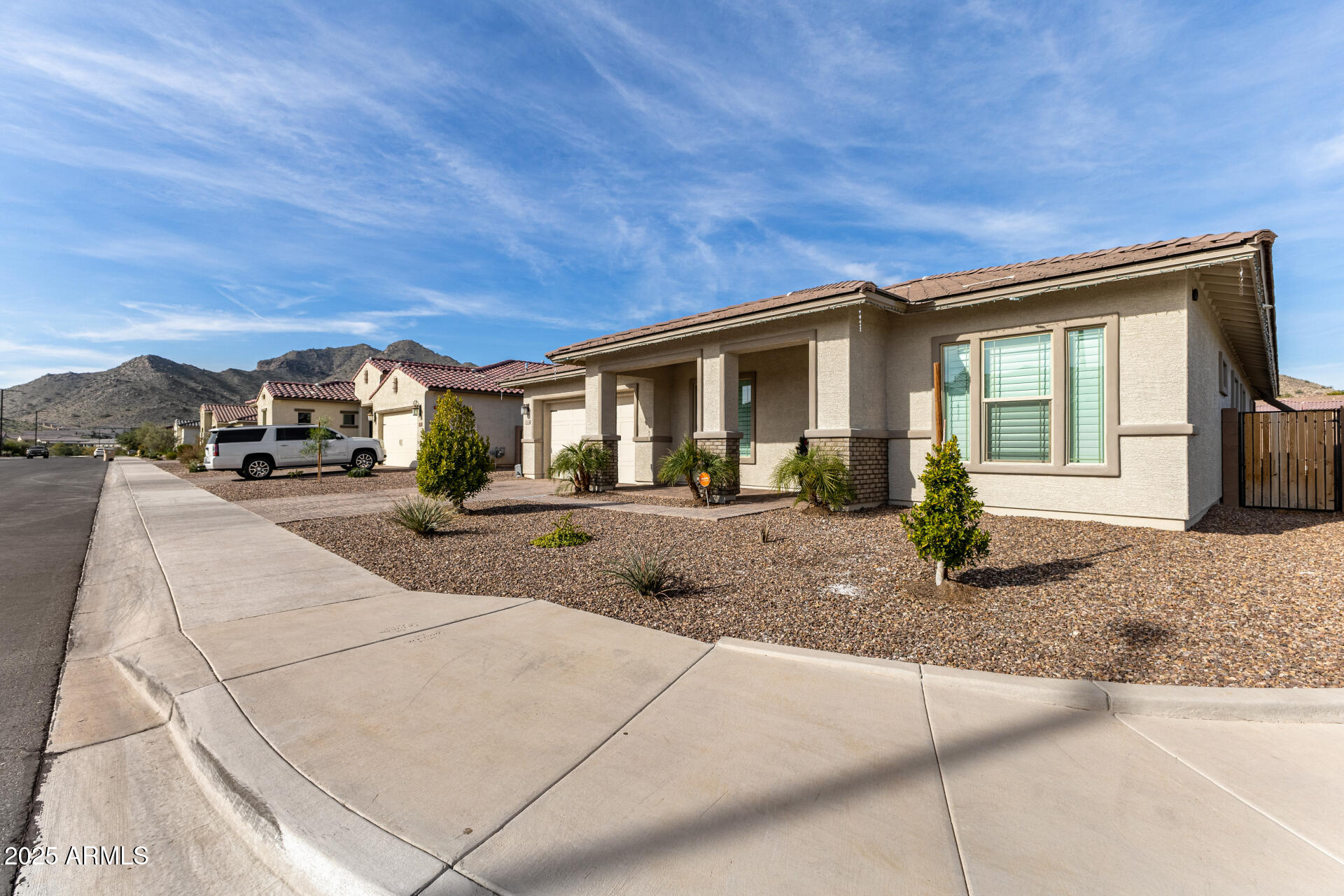 21124 W WINDSOR Avenue