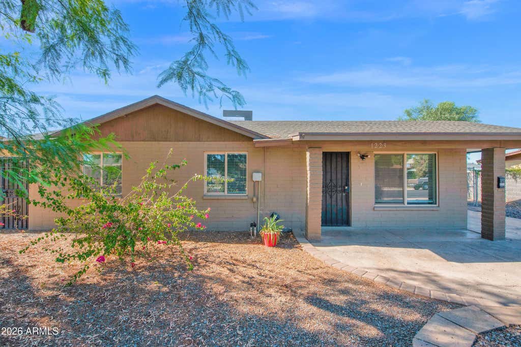 Photo of 1223 E Valerie Drive, Tempe, AZ 85288 (MLS # 7071046)