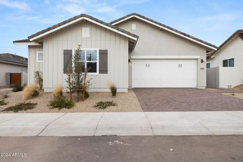 A home in Cave Creek