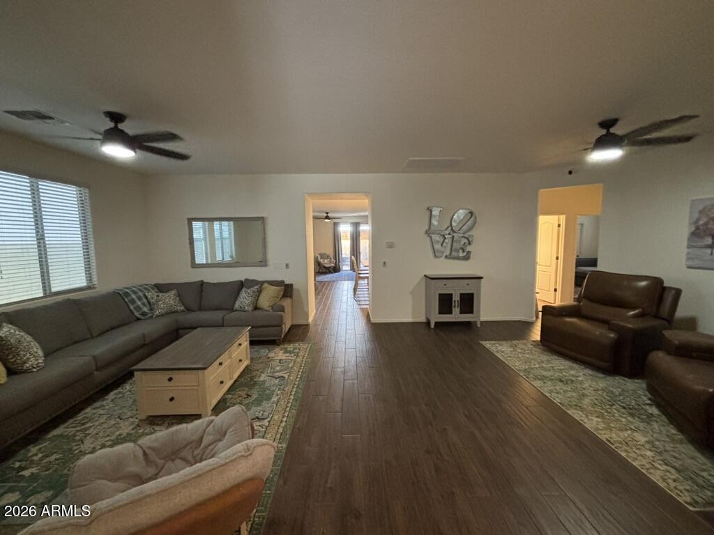 3123 E Quince Street