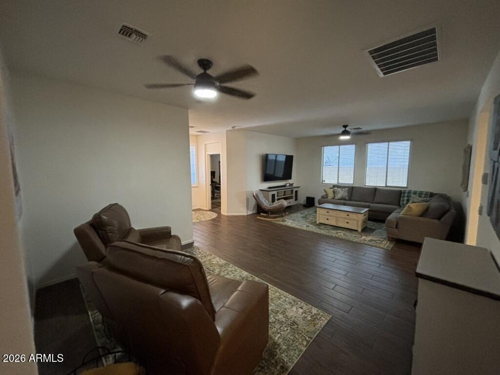 3123 E Quince Street