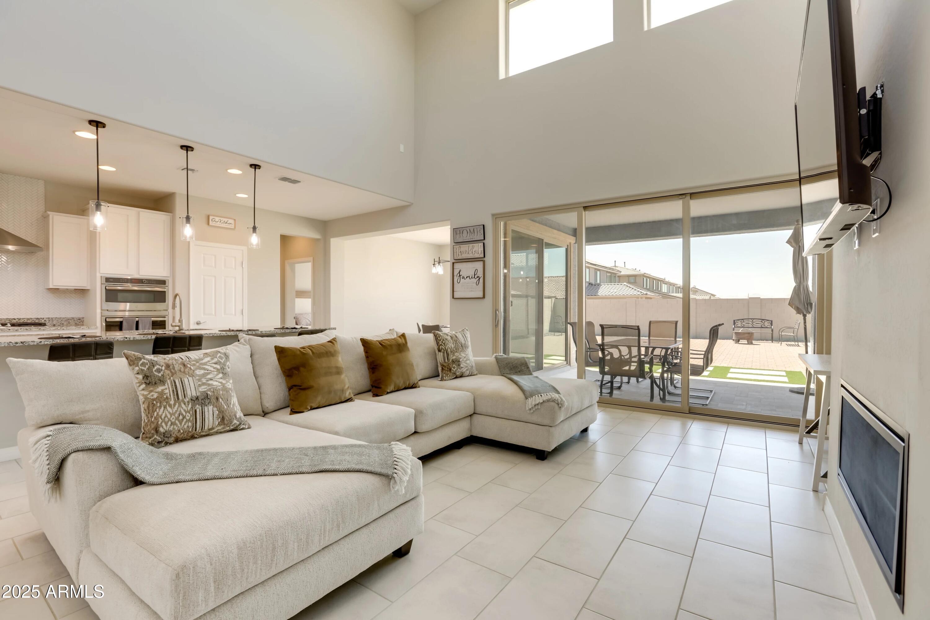 8865 W PALO VERDE Drive