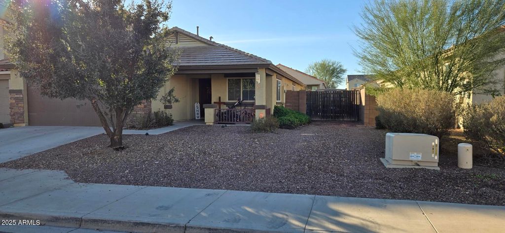 Photo of 18617 W Raymond Street, Goodyear, AZ 85338 (MLS # 6961369)