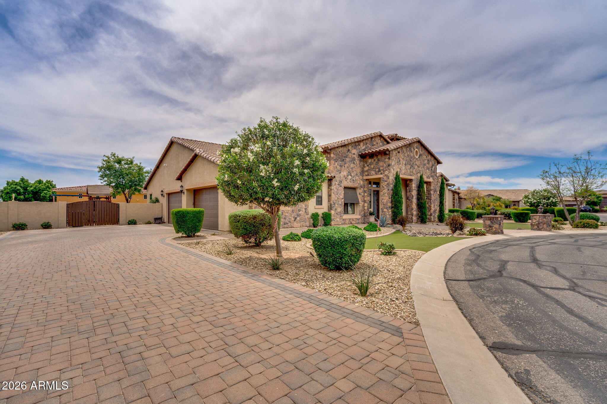 Gilbert, Arizona, 85296, United States, 5 Bedrooms Bedrooms, ,5 BathroomsBathrooms,Residential,Active,2033982