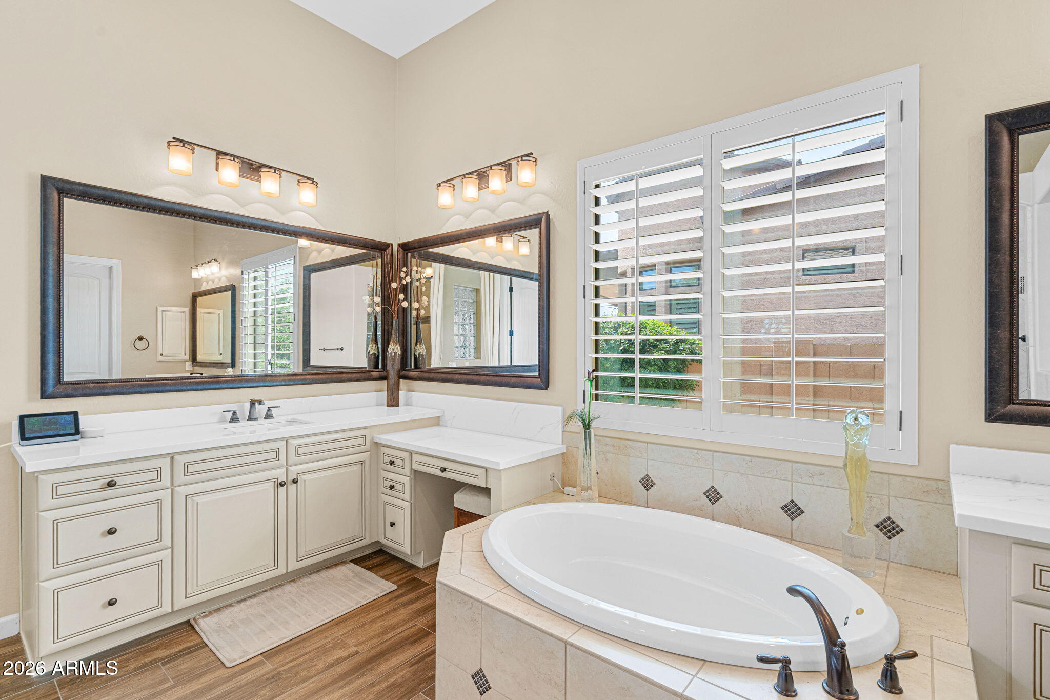 Gilbert, Arizona, 85296, United States, 5 Bedrooms Bedrooms, ,5 BathroomsBathrooms,Residential,Active,2033982