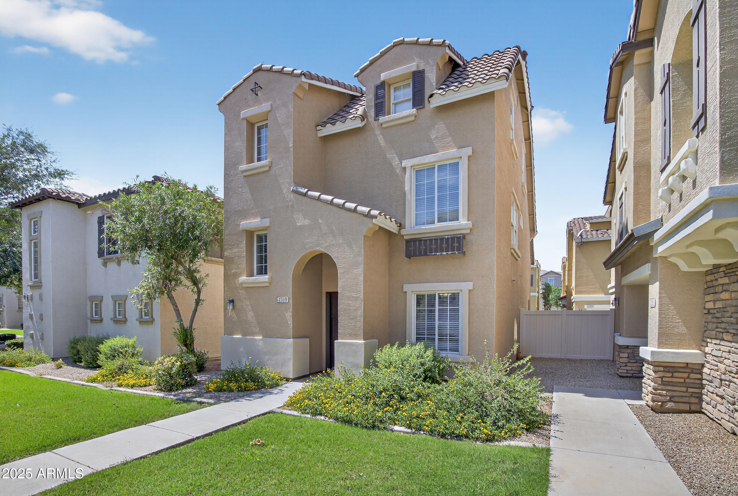 4310 E JASPER Drive