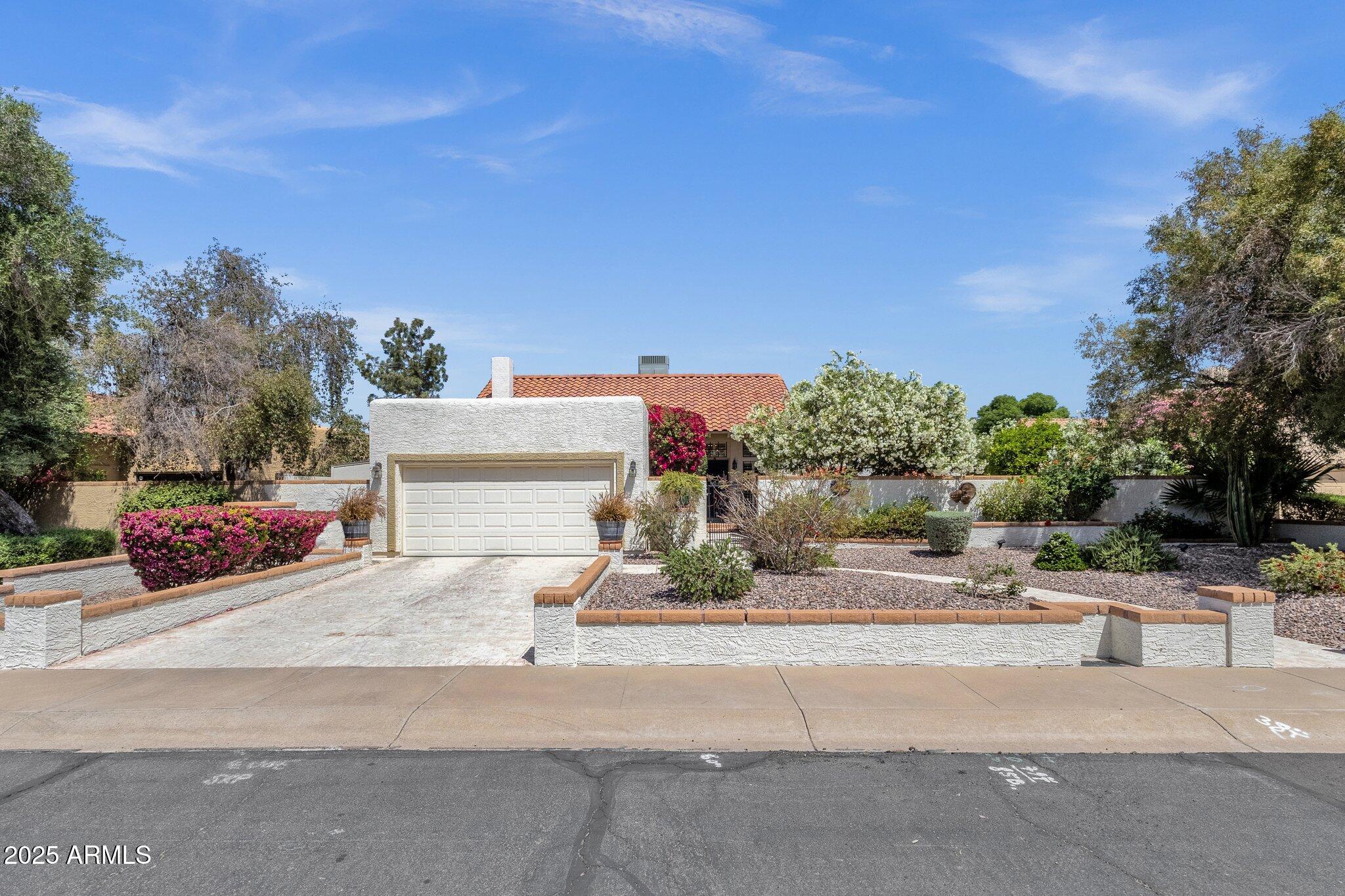 1978 E CARVER Road