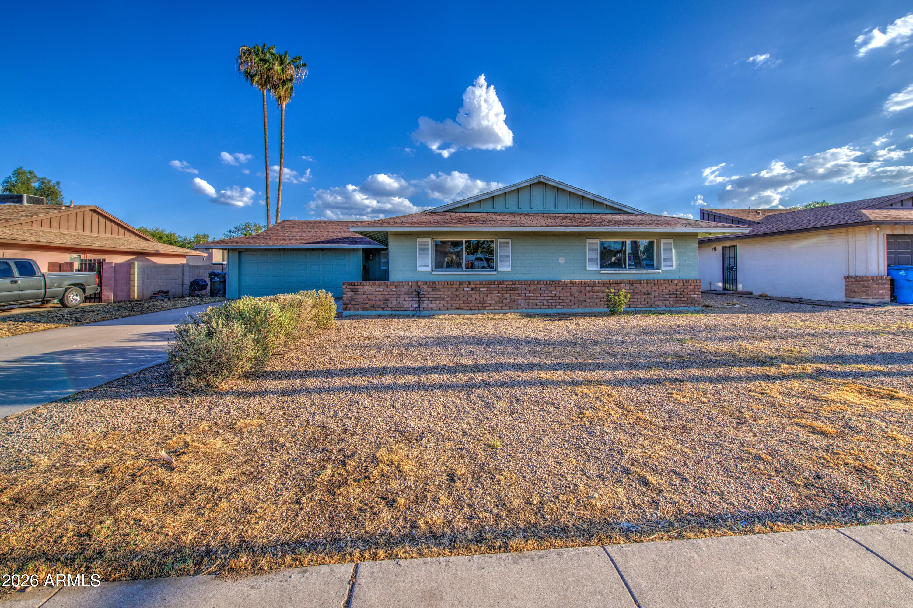 4031 W Denton Lane