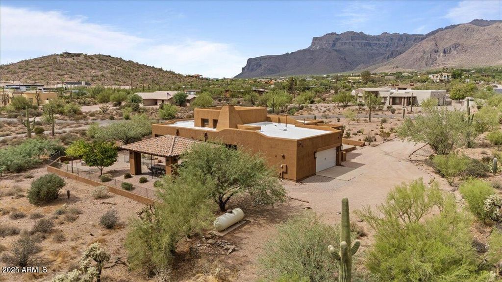 Photo of 10751 E Cactus View Circle, Gold Canyon, AZ 85118 (MLS # 6914861)