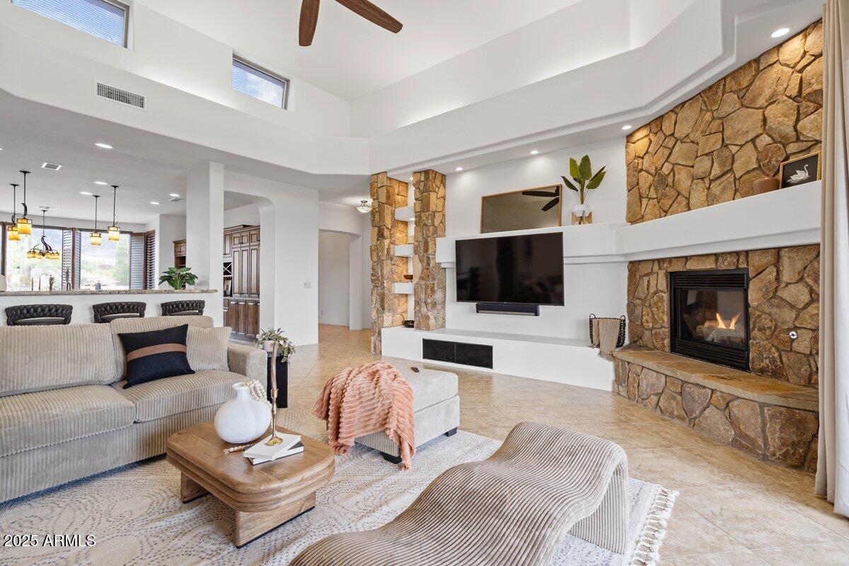 10751 E CACTUS VIEW Circle