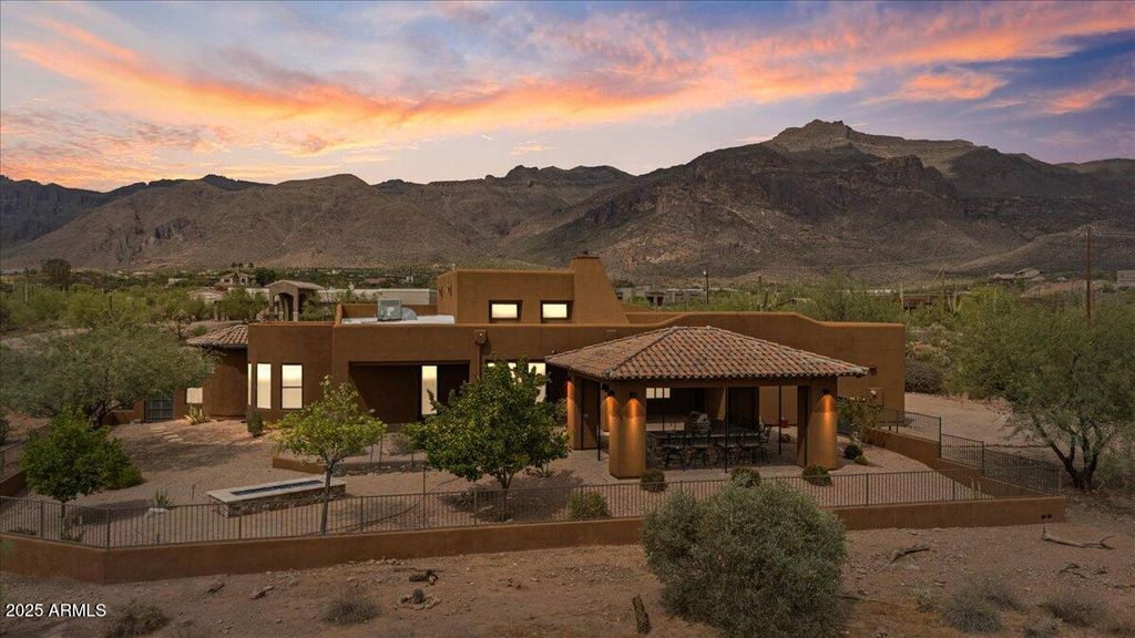 Photo of 10751 E Cactus View Circle, Gold Canyon, AZ 85118 (MLS # 6914861)