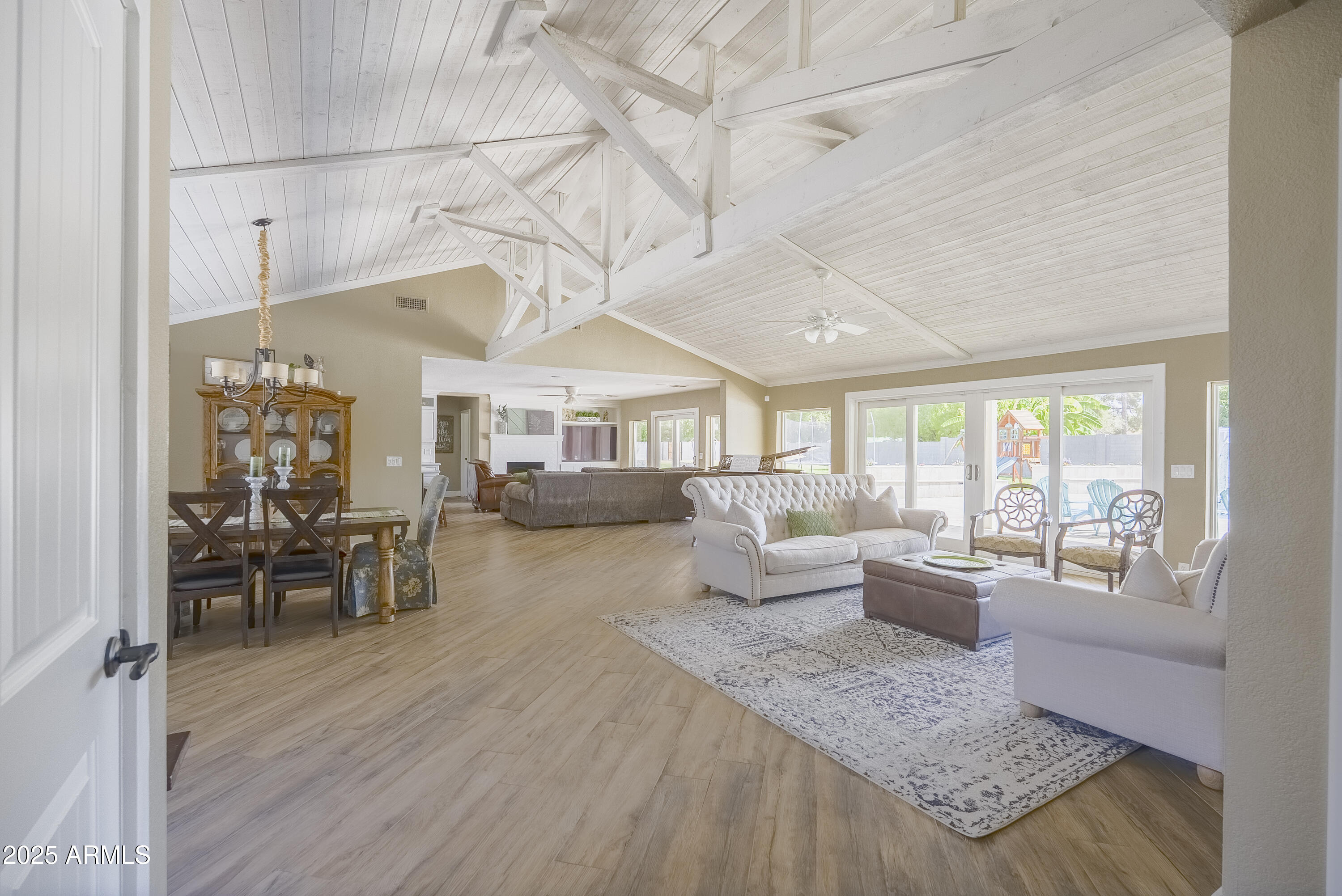 601 N BULLMOOSE Drive