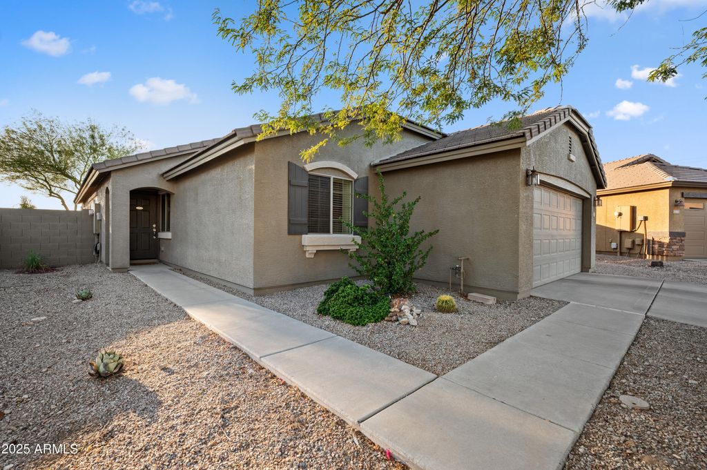 Photo of 1268 S 238th Lane, Buckeye, AZ 85326 (MLS # 6925055)