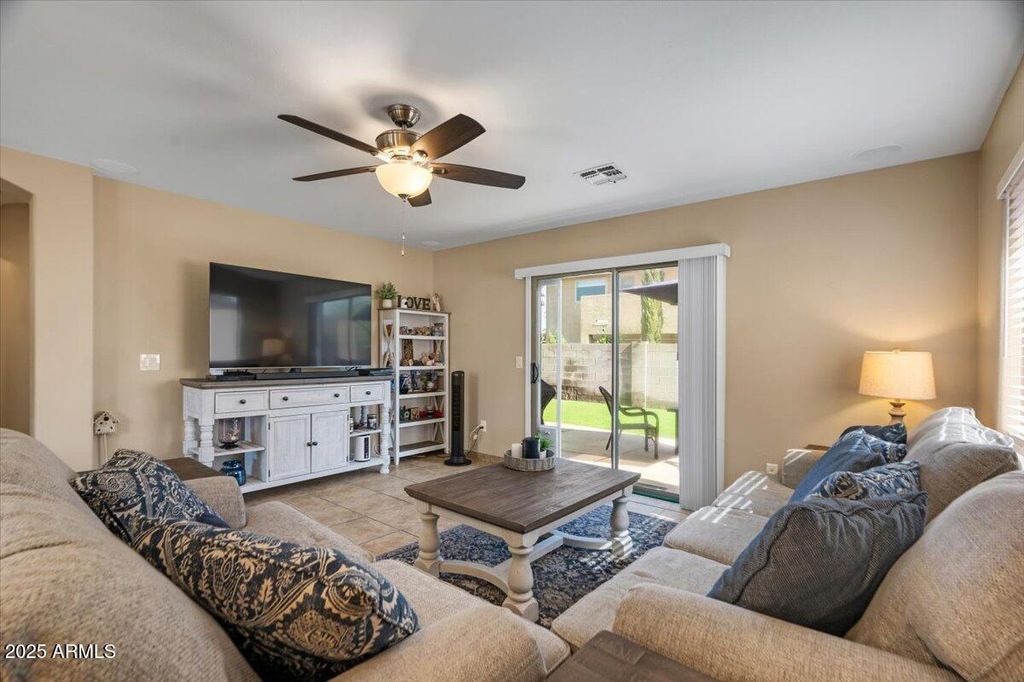 Photo of 612 E Racine Place, Casa Grande, AZ 85122 (MLS # 6861857)