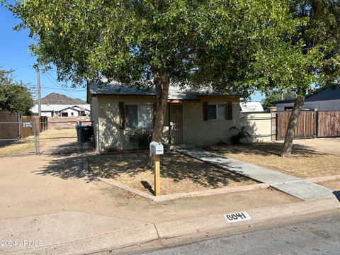 Single Family Residence in Phoenix AZ 8841 6TH Street.jpg