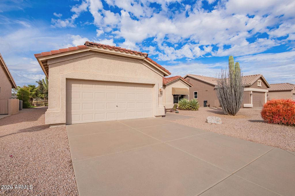 Photo of 6596 S Tamarron Way, Chandler, AZ 85249 (MLS # 6973968)