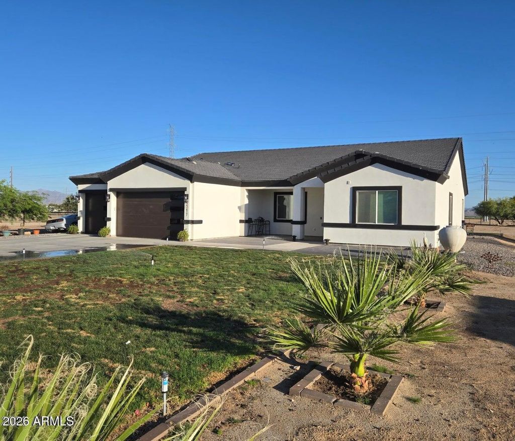 Photo of 22417 W Lower Buckeye Road, Buckeye, AZ 85326 (MLS # 6971432)