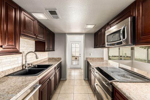 Photo of 3108 W Clinton Street, Phoenix, AZ 85029 (MLS # 7007029)