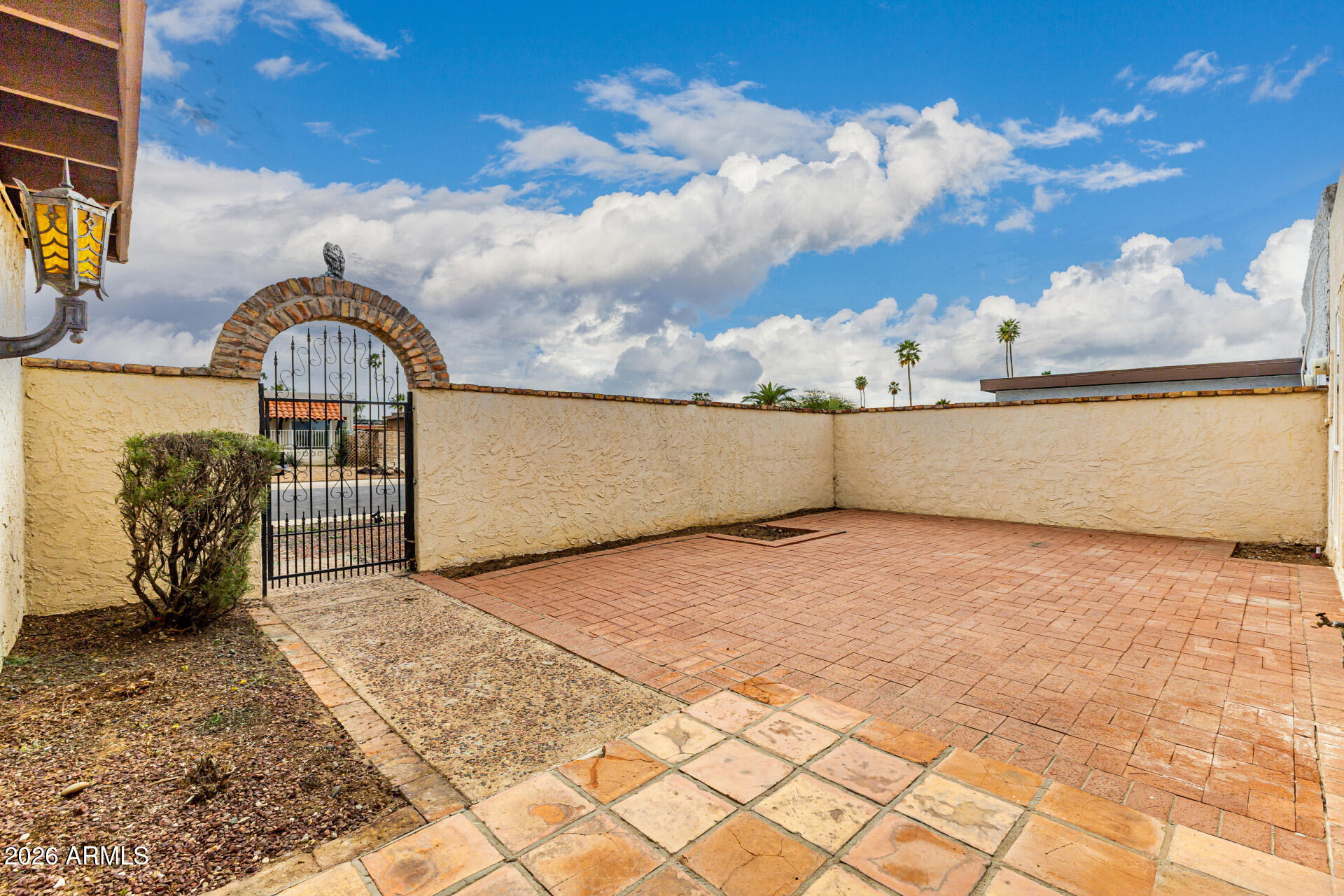 3108 W CLINTON Street