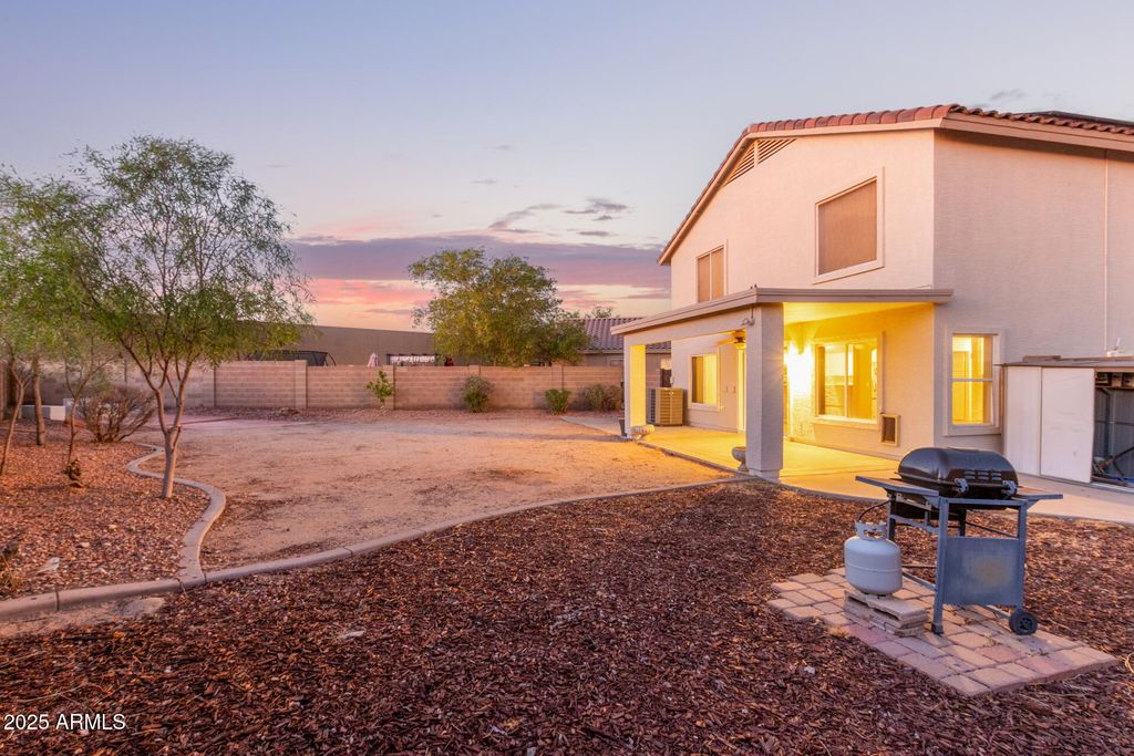 Photo of 148 N 227th Lane, Buckeye, AZ 85326 (MLS # 6925605)