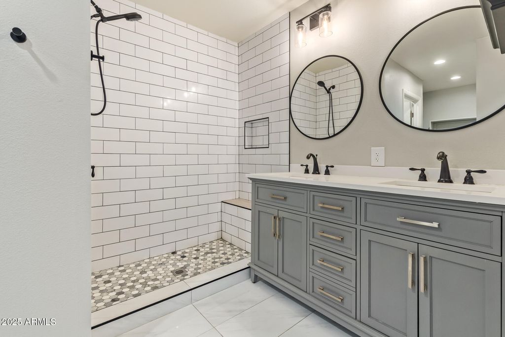 Photo of 503 E Pebble Beach Drive, Tempe, AZ 85282 (MLS # 6946537)