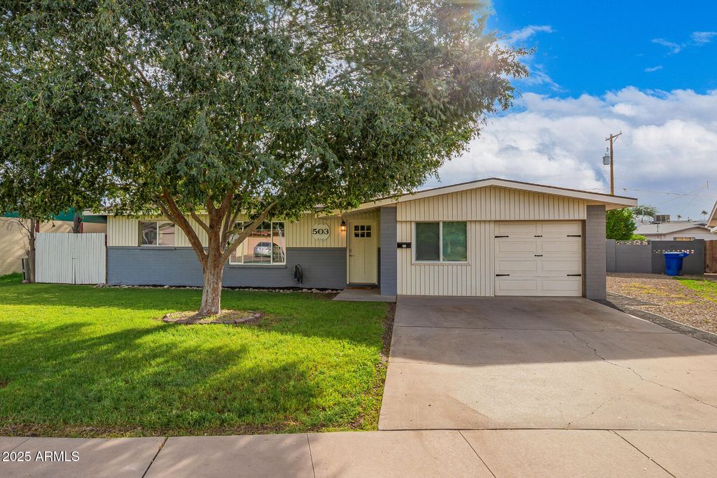 Photo of 503 E Pebble Beach Drive, Tempe, AZ 85282 (MLS # 6946537)
