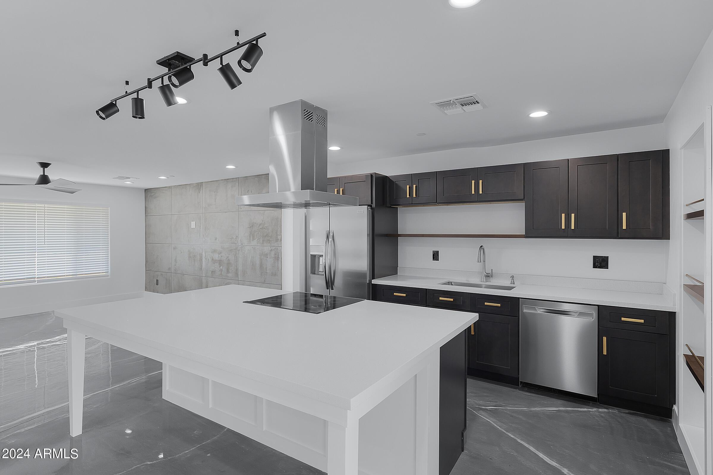 7308 E GRANADA Road