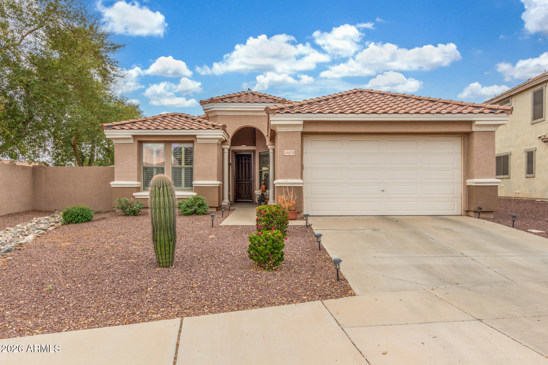 16470 W PRICKLY PEAR Trail