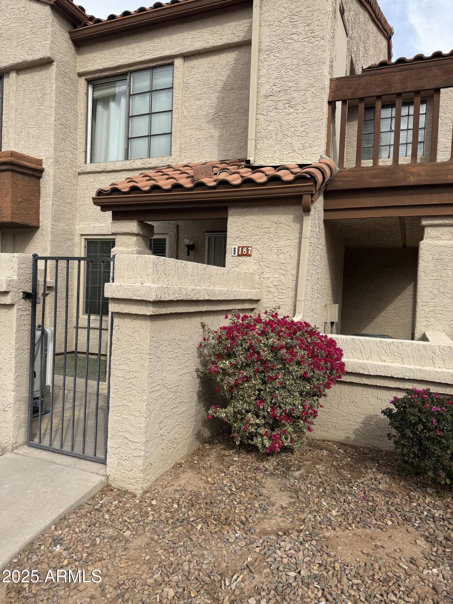 839 S Westwood -- 187