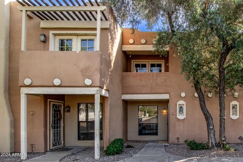 Condominium in Phoenix AZ 1425 DESERT COVE Avenue.jpg