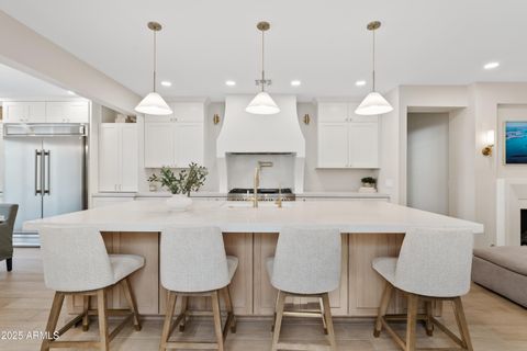 2997 E AGRITOPIA Loop N Gilbert AZ 85296