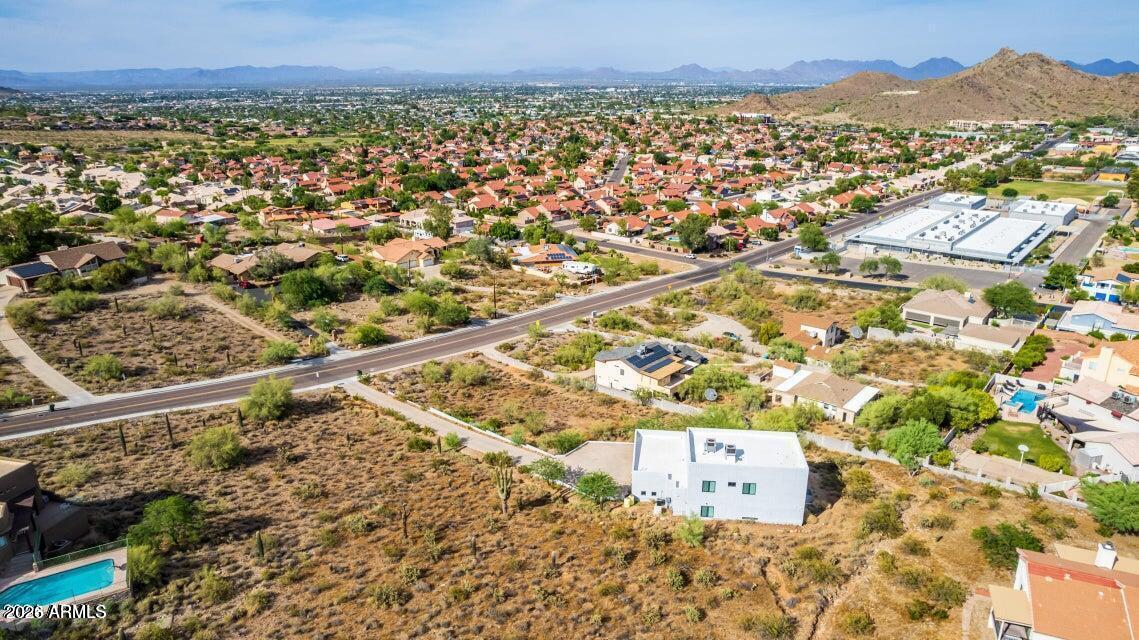 1711 E SHARON Drive ''''''