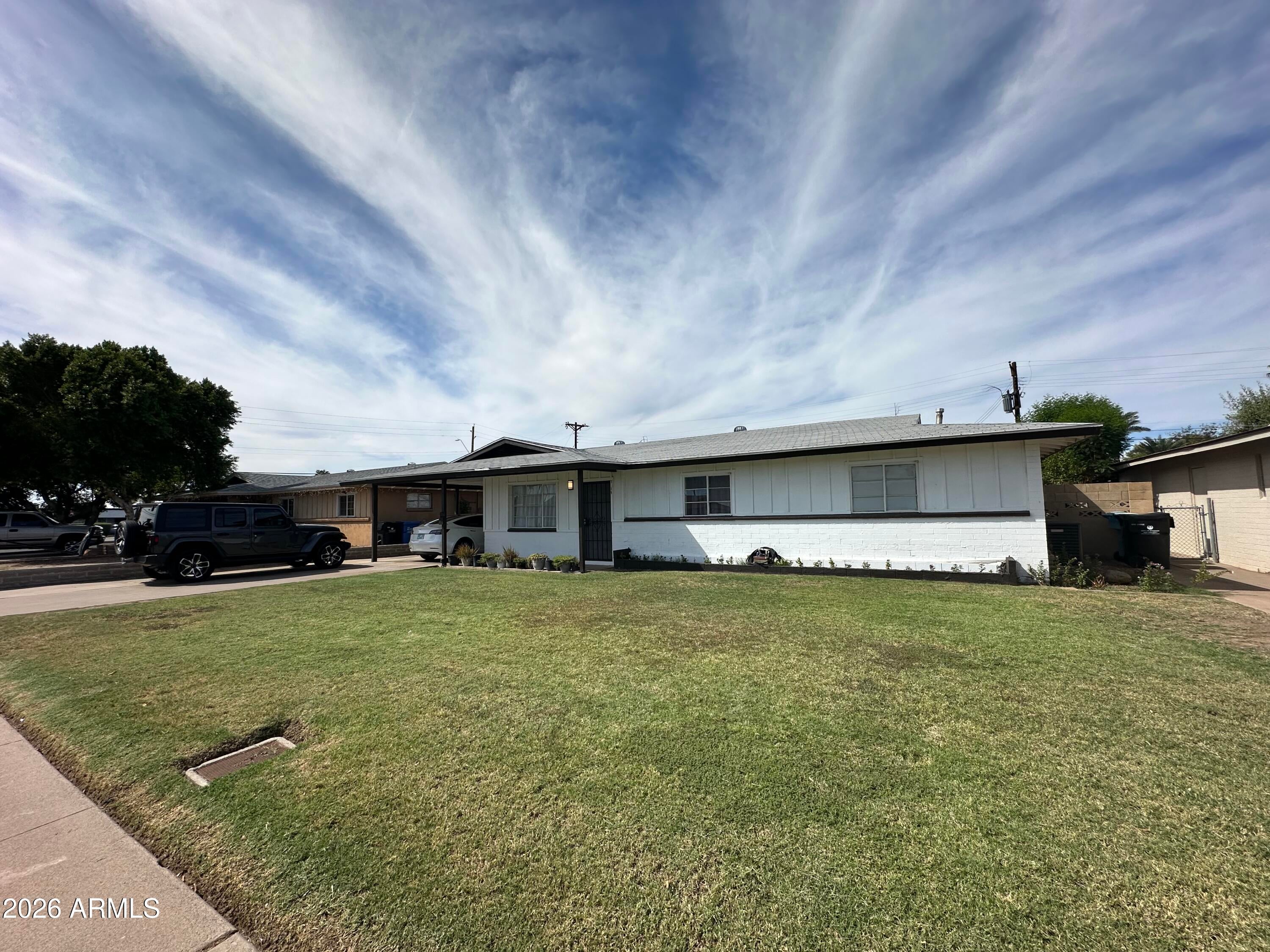 3438 W PALMAIRE Avenue