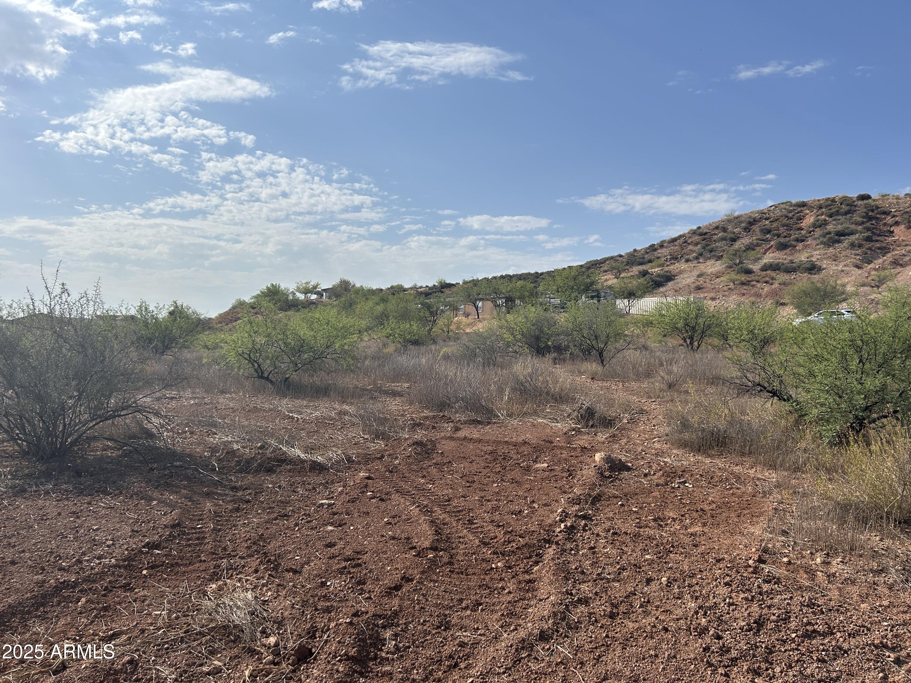 D-1 W Lincoln Drive -