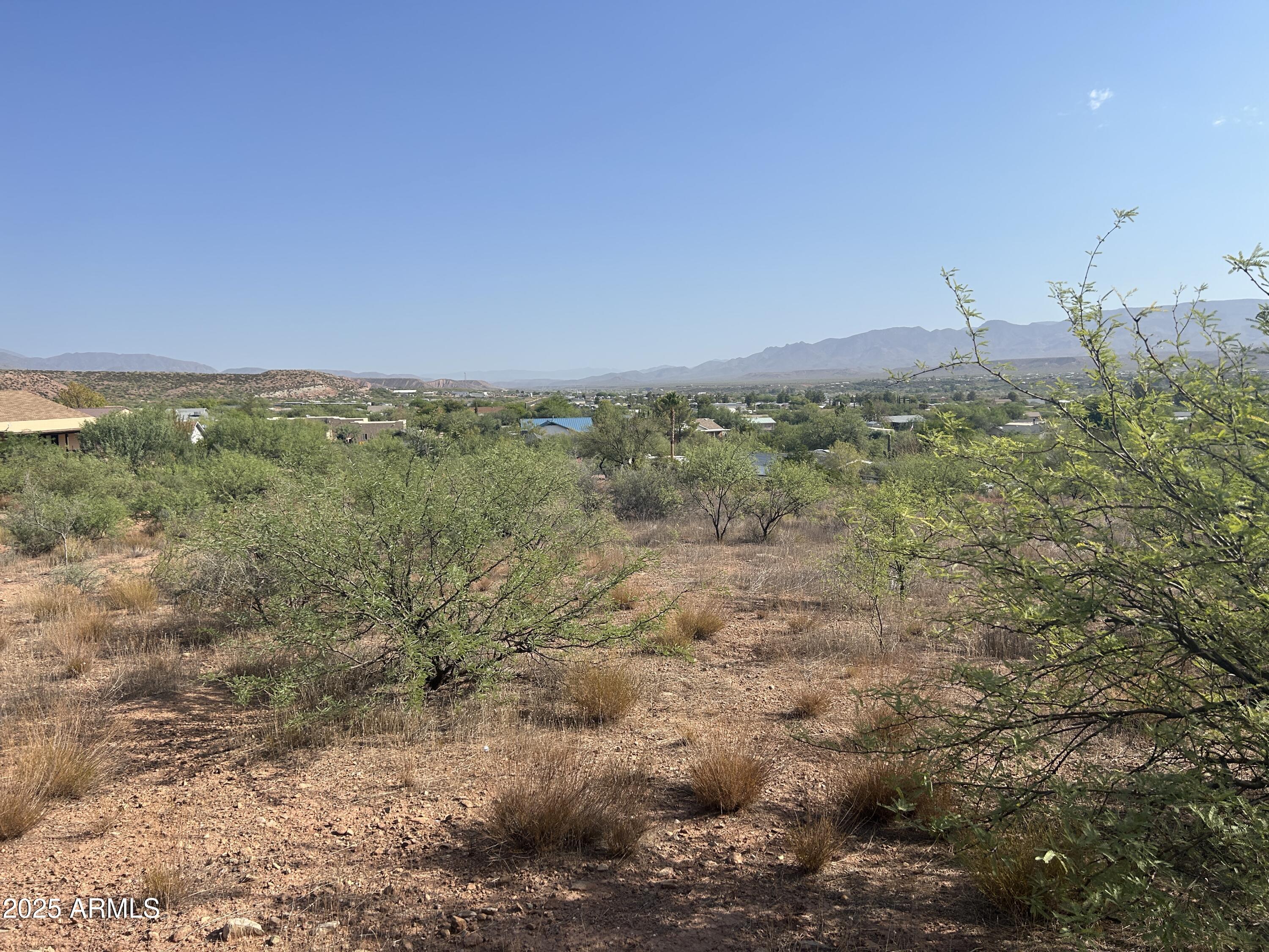 D-1 W Lincoln Drive -