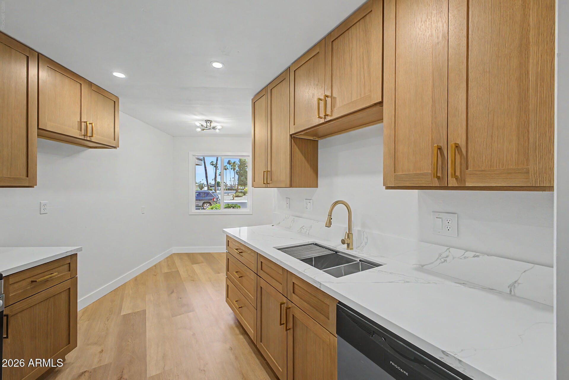 10930 W Topaz Drive
