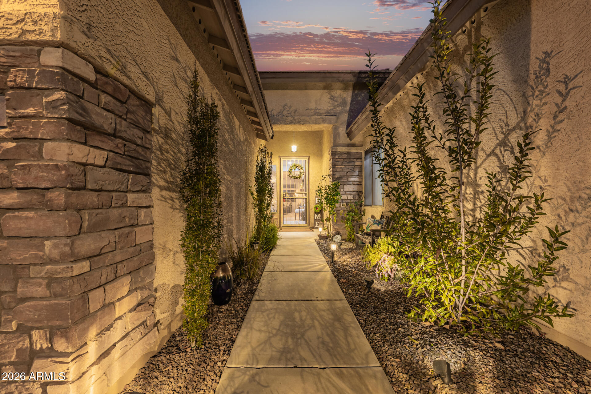 2226 W HEDGEHOG Place