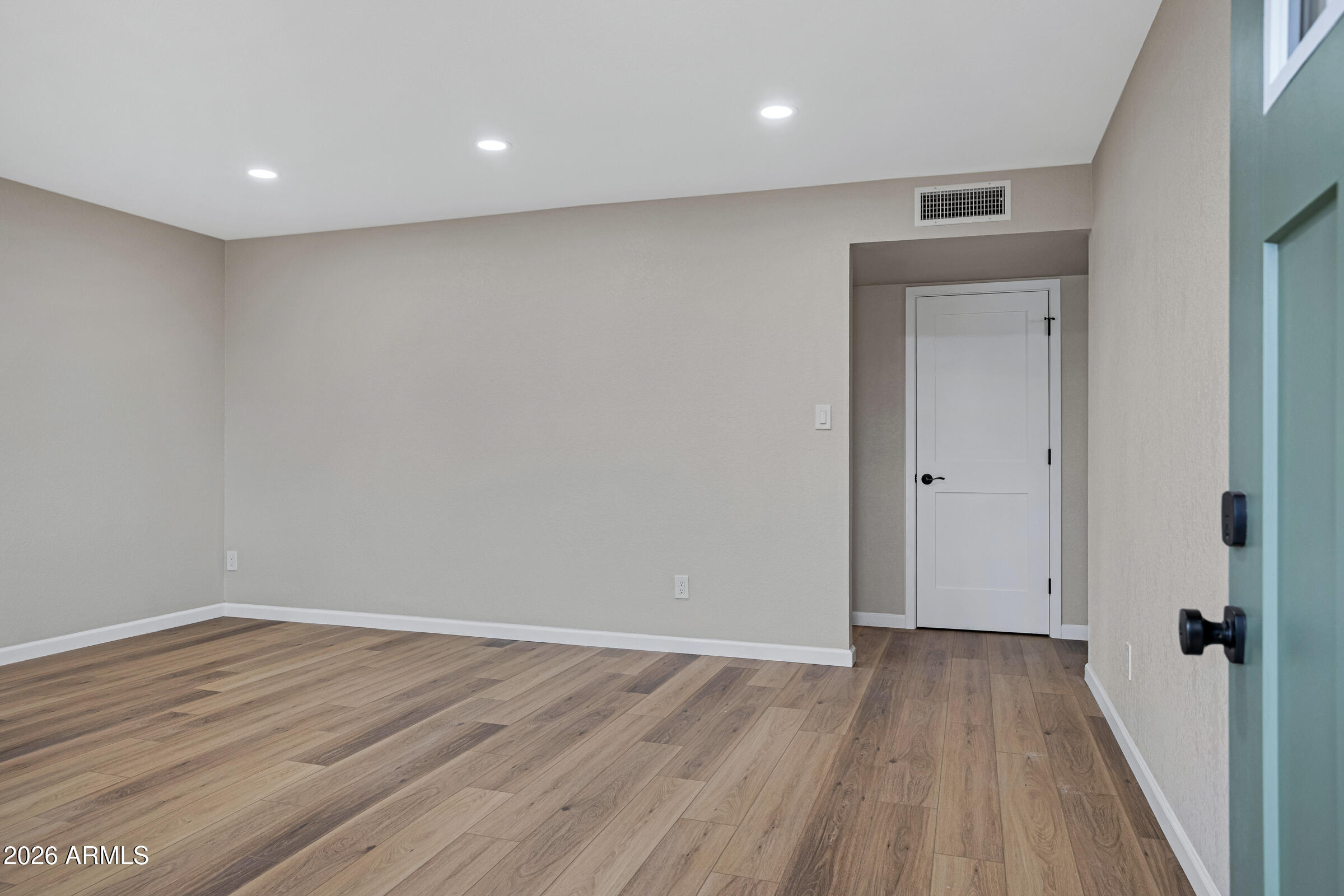 4343 W SIERRA Street