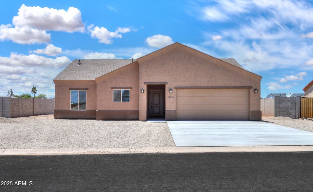 Photo of 13562 S Huntington Road, Arizona City, AZ 85123 (MLS # 6896393)