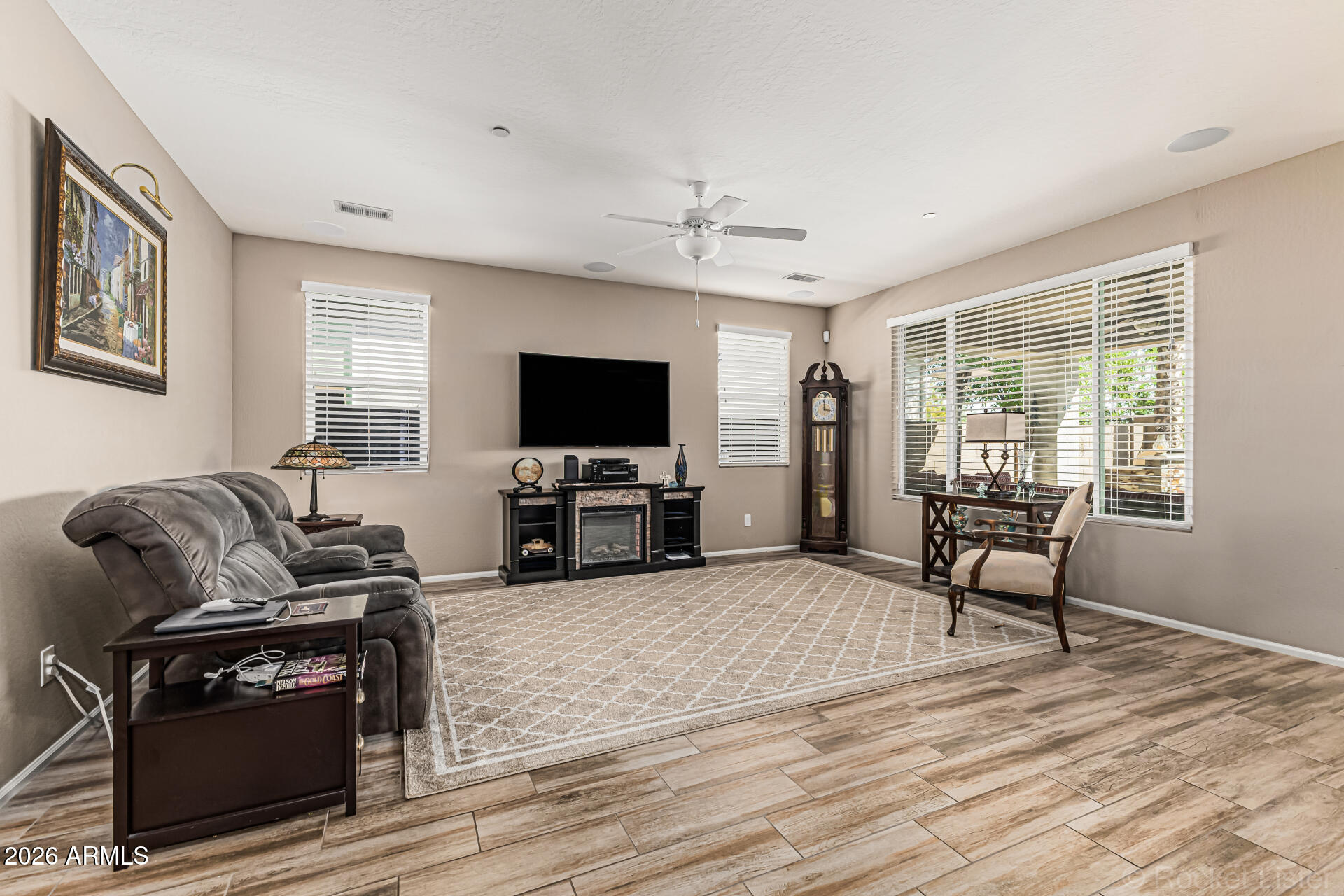 14561 W READE Avenue